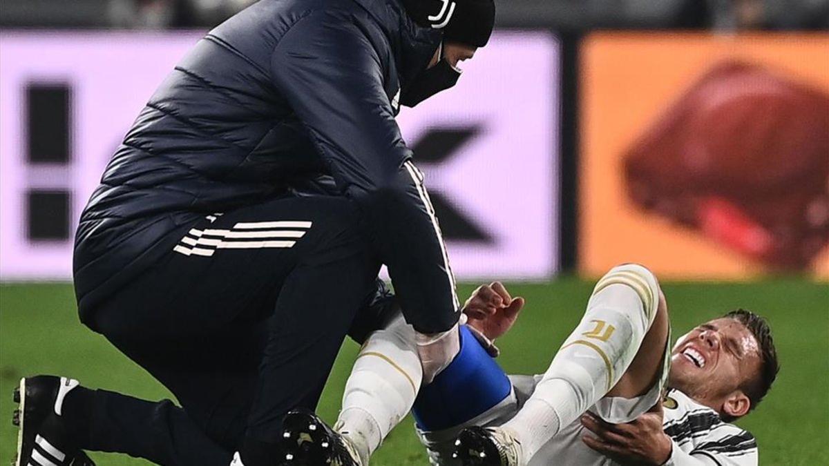 Arthur Melo se marchó lesionado del Juventus-Atalanta