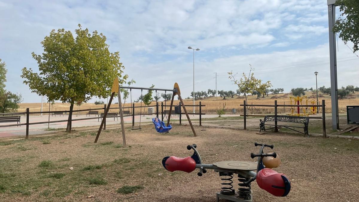 Estado actual del parque de San Andrés, uno de los que se va a renovar.