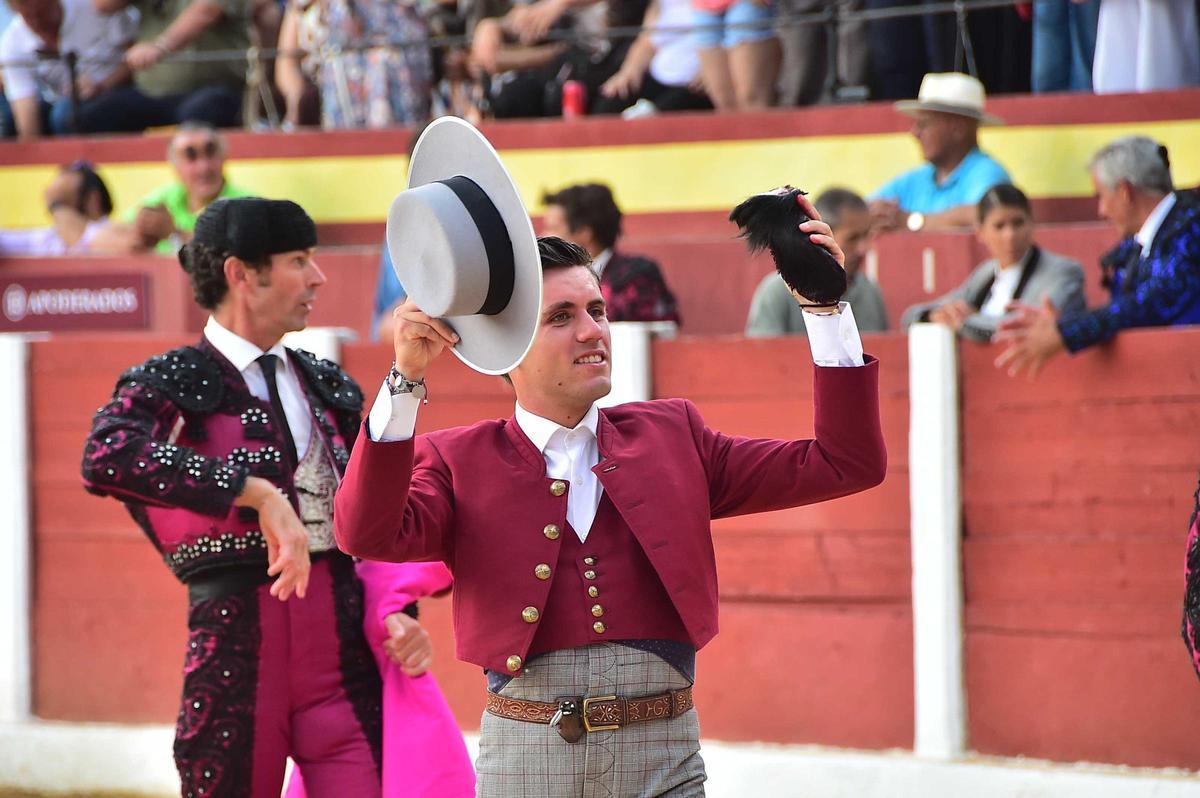 Fotogalería | Las imágenes de la corrida de rejones de la feria de Plasencia Fotogalería | Las imágenes de la corrida de rejones de la feria de Plasencia