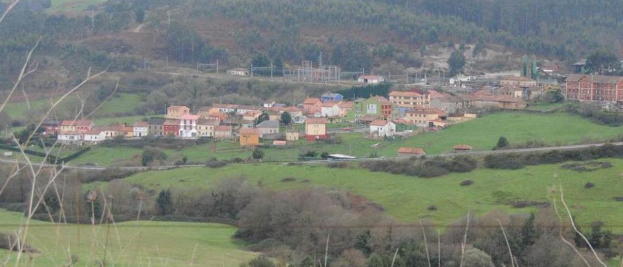 Vista general de la localidad de Villabona, cuyo nombre los vecinos quieren desvincular del centro penitenciario.