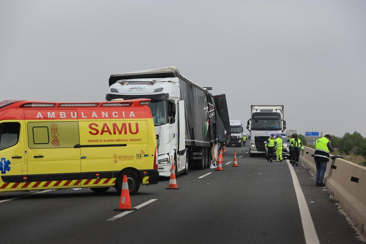 Accidente múltiple en la AP-7 en Castellón