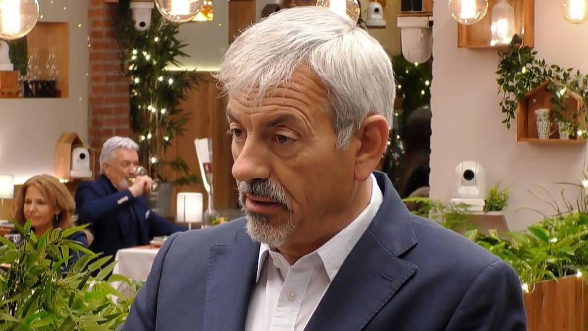 Carlos Sobera «despide» en ‘First Dates’ al «sustituto» de Matías que él mismo había nombrado: «No se liga con los clientes»