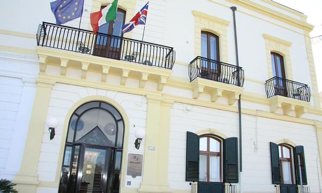 Hotel Gallipoli