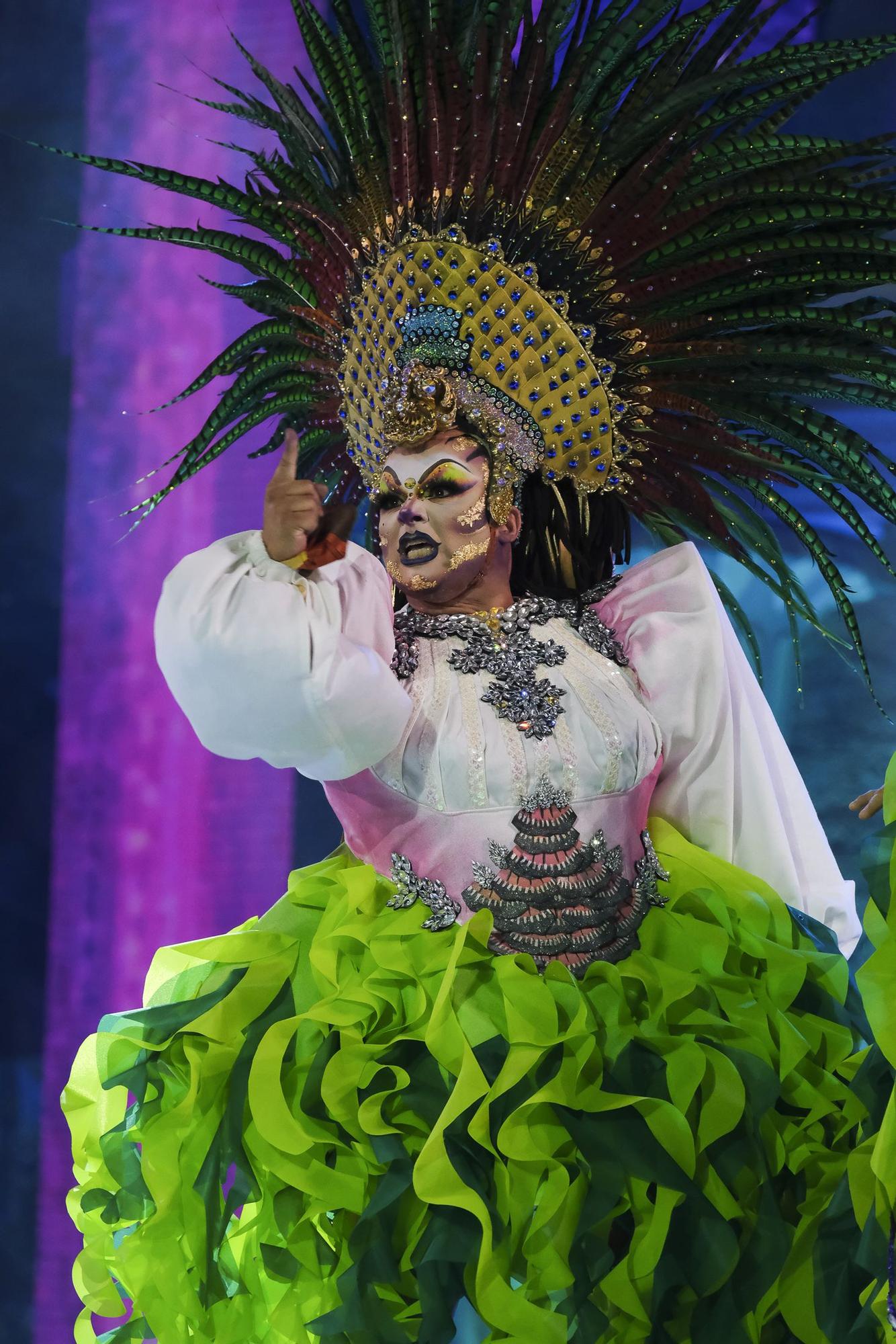 Actuación de Drag Jou Jones en la Gala Drag del Carnaval de Las Palmas 2022