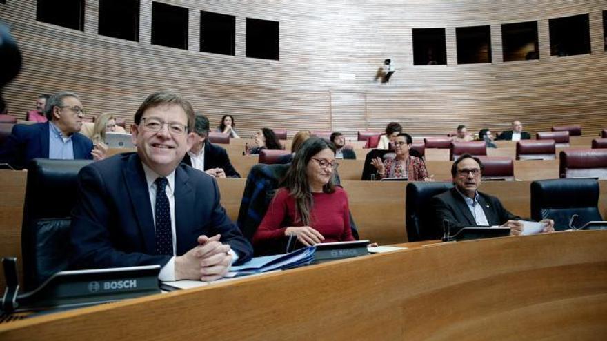 Puig, Oltra y Soler, hoy, en las Corts.