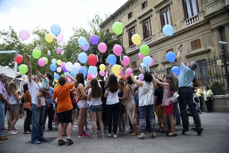 Globos para la clausura de la Feria del Libro de Zaragoza