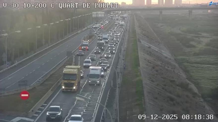 Tráfico en València: Un accidente en el bypass a la altura de Loriguilla provoca más de 10 kilómetros de retenciones