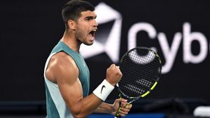 13/01/2025 13 January 2025, Australia, Melbourne: Spanish tennis player Carlos Alcaraz celebrates victory over Kazakhstans Alexander Shevchenko during their mens singles first round match of the Australian Open tennis tournament at Melbourne Park. Photo: Lukas Coch/AAP/dpa DEPORTES Lukas Coch/AAP/dpa