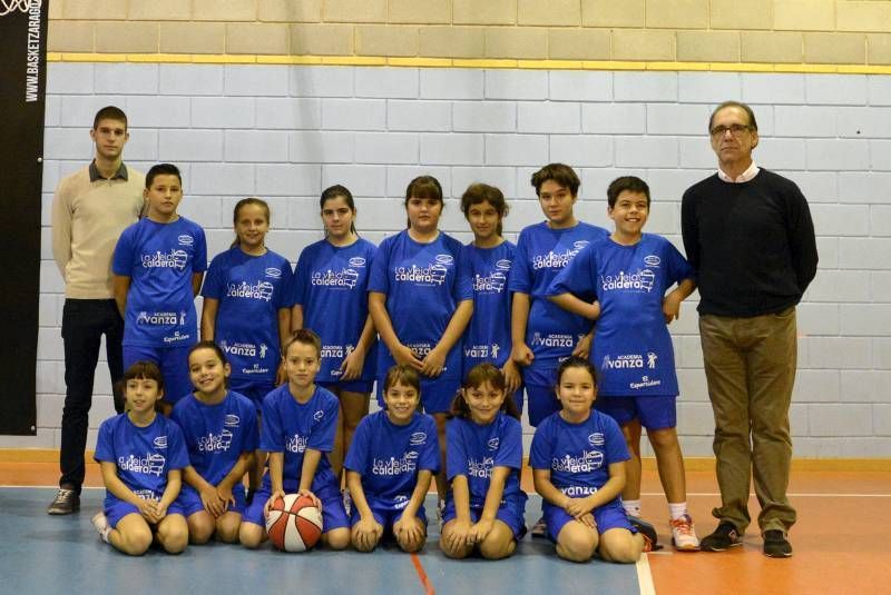 DÍA DEL MINIBASKET. Fotogalería de formación de equipos