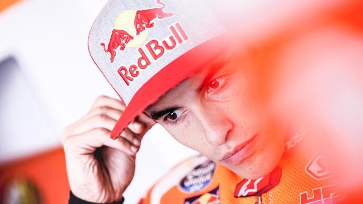 Marc Márquez (Honda) se prepara para la última sesión de hoy en Sepang (Malasia).