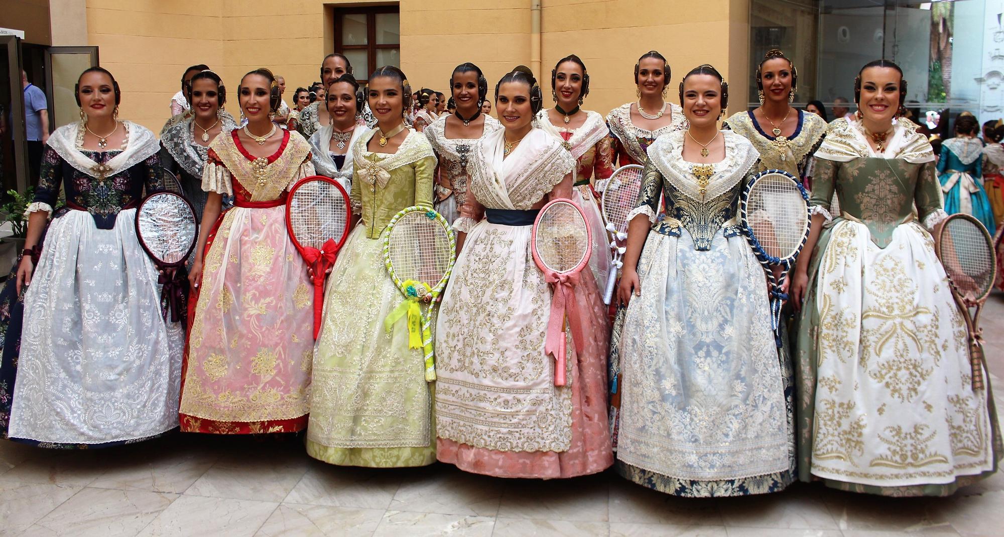 Las candidatas a falleras mayores de València, en la Batalla de Flores