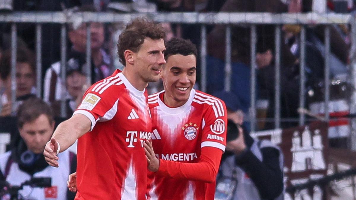 Leon Goretzka celebra el gol 103 del Bayern Múnich en Bundesliga esta temporada
