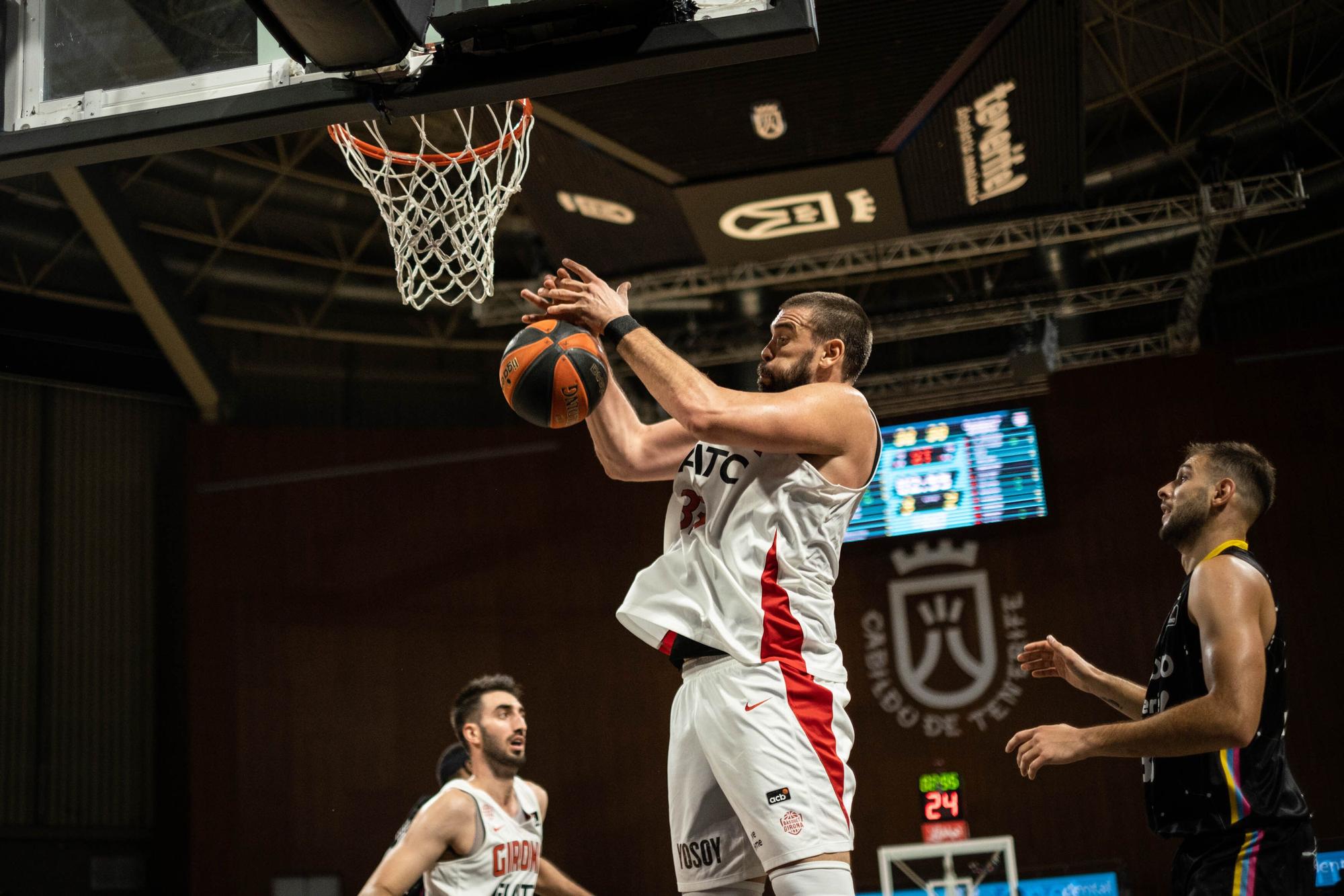 Lenovo Tenerife - Girona (76-67)