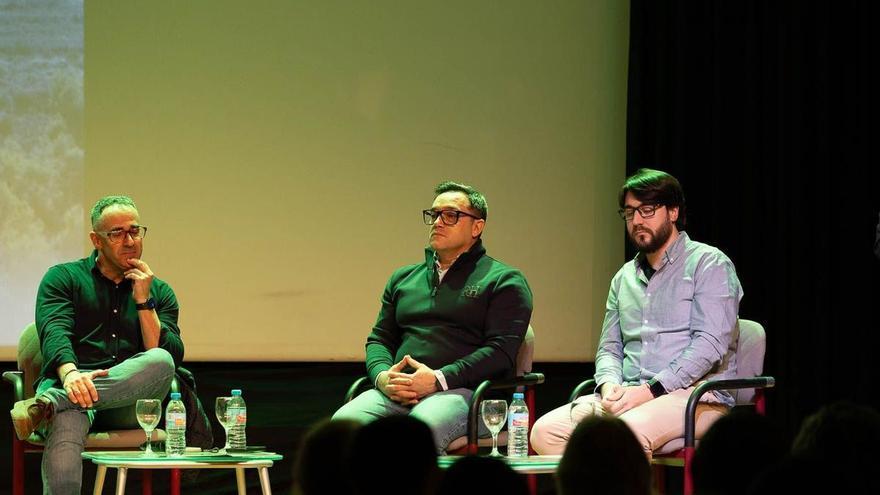 Gran acogida del audiovisual divulgativo sobre el hallazgo de presencia humana hace 20.000 años en la Sierra de Albatera