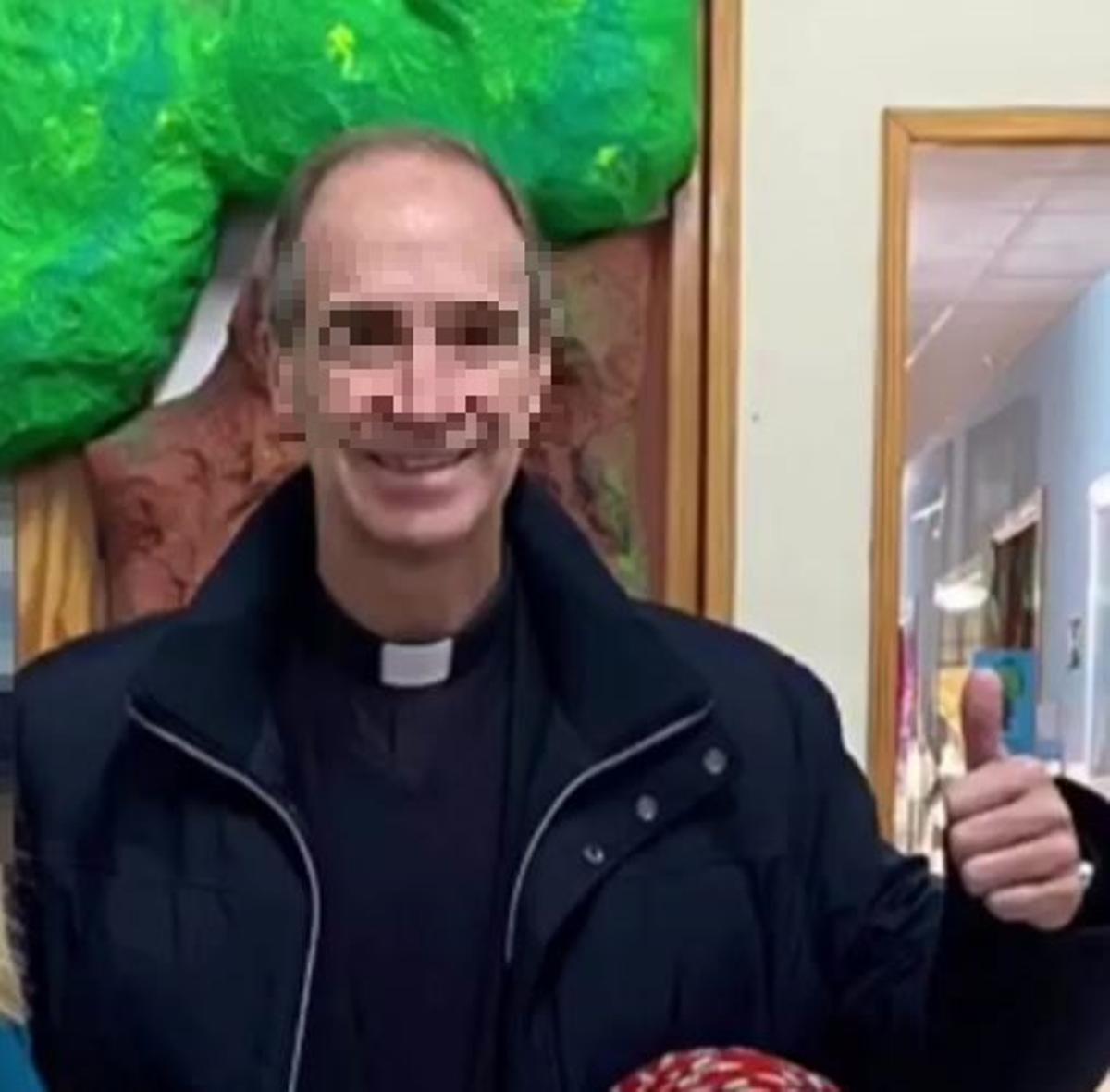 Marcelino de A., en uno de los actos festivos del centro educativo