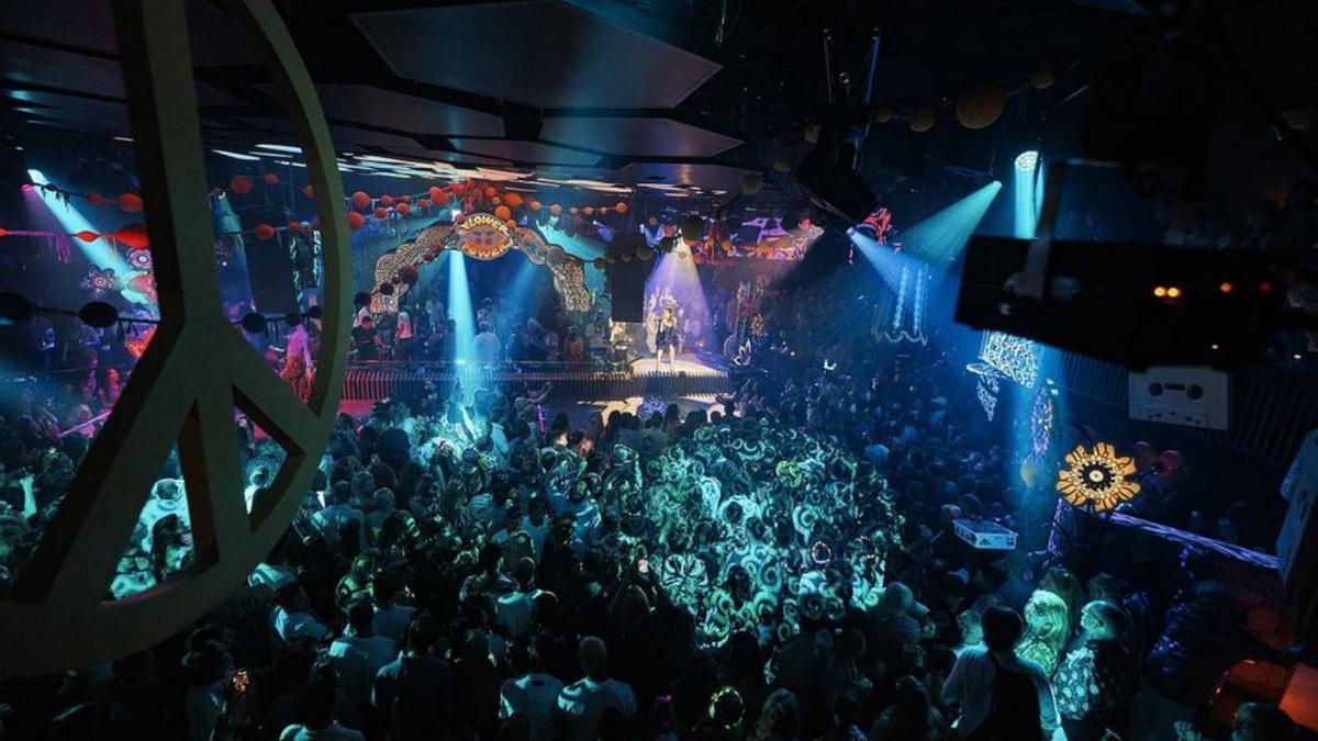 Flower Power en Pacha Ibiza. | RAÚL SÁNCHEZ