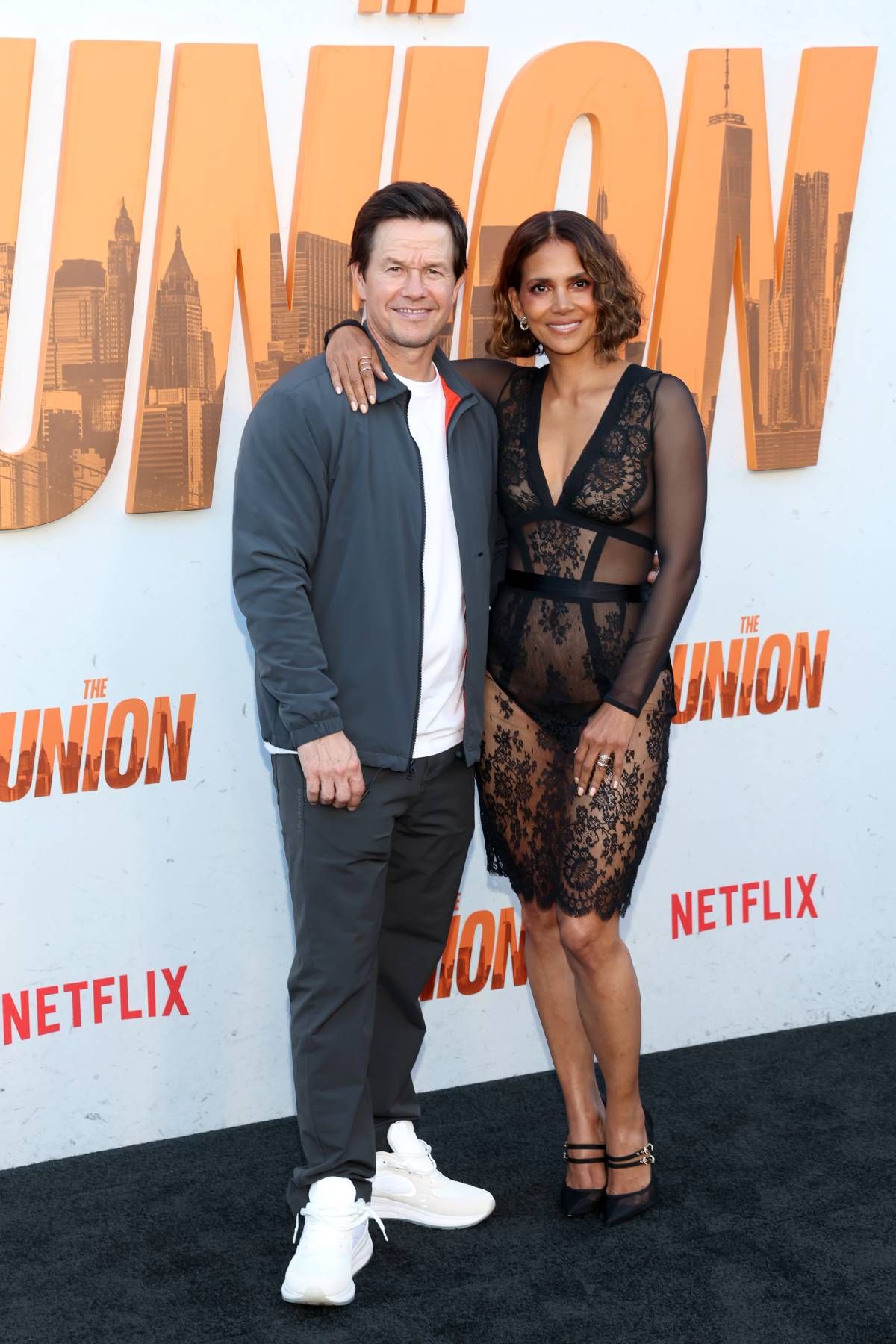 HALLE BERRY | 10 huesos rotos y 3 desmayos: Halle Berry revela los ...