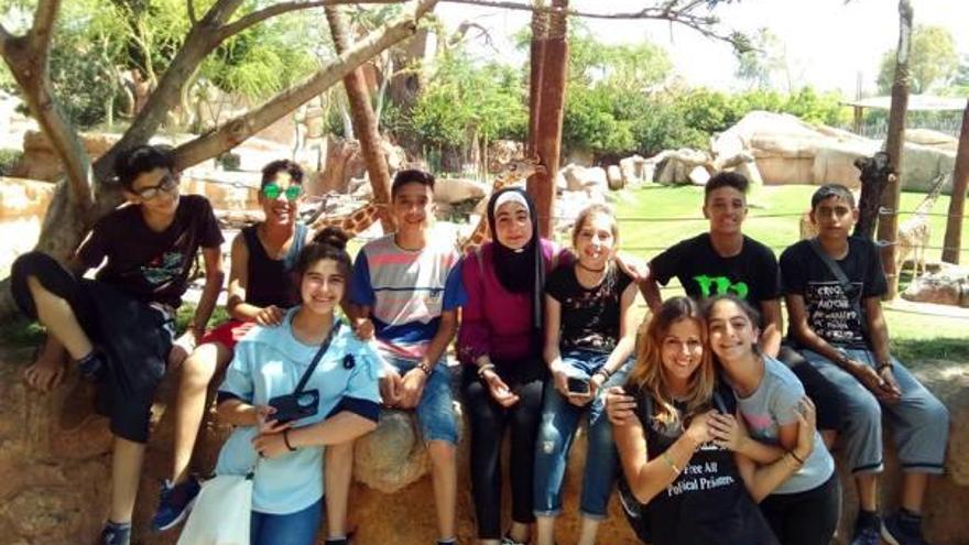 El grup de xiquets palestins en la visita al BIOPARC.