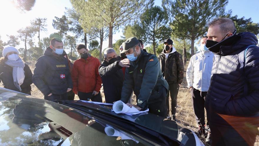 Los buzos inspeccionan pozos próximos al lugar de la desaparición de Esther López en Traspinedo (Valladolid)