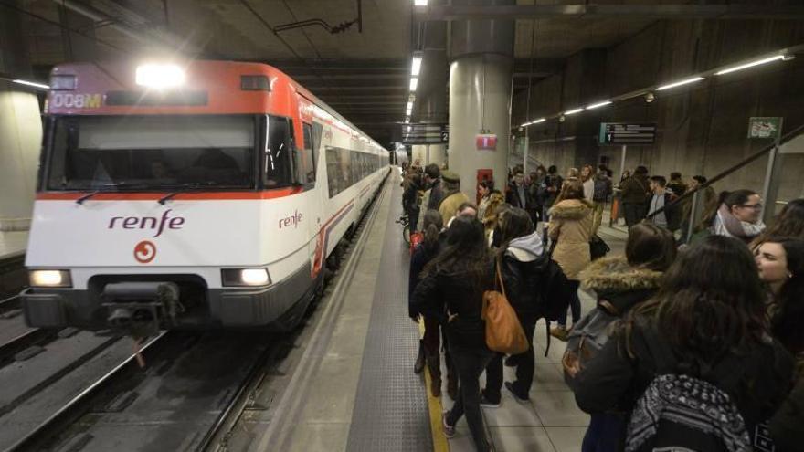 Renfe ajusta los horarios de los Cercanías a Valencia otra vez por las obras del tercer carril