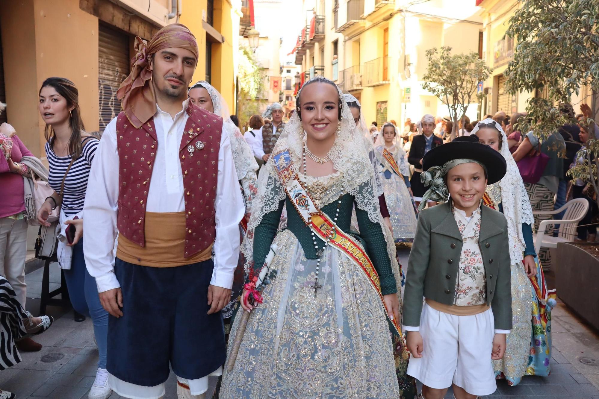 Comisiones de falla en la Procesión de la Virgen (3/5)