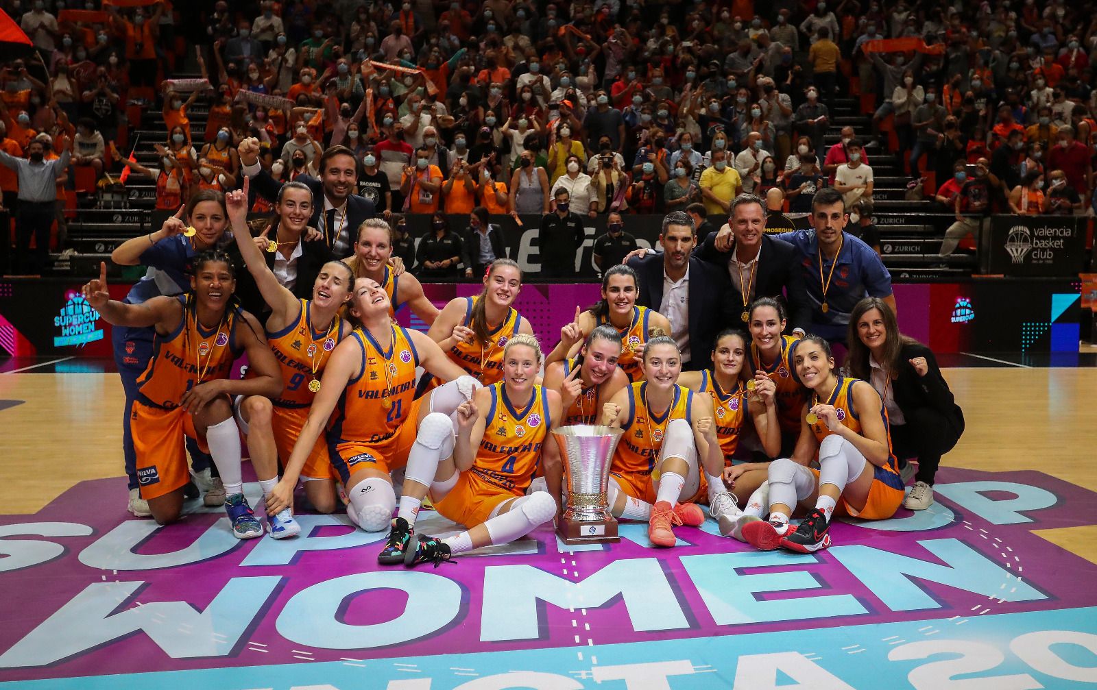 El Valencia Basket conquista la Supercopa de Europa (75-68)