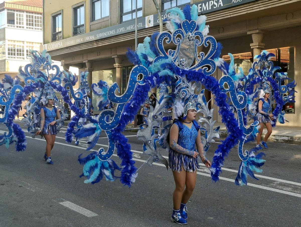 Una de las comparsas participantes en Dena.