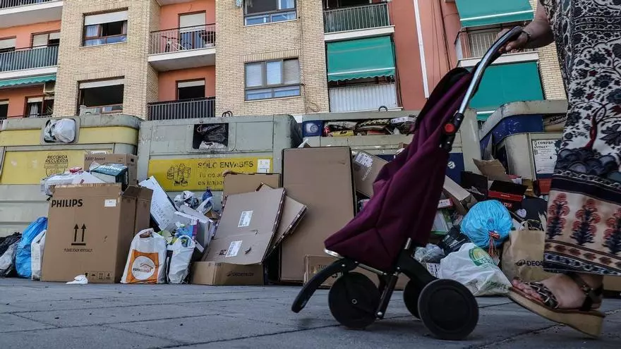 La basura se acumula en ibi