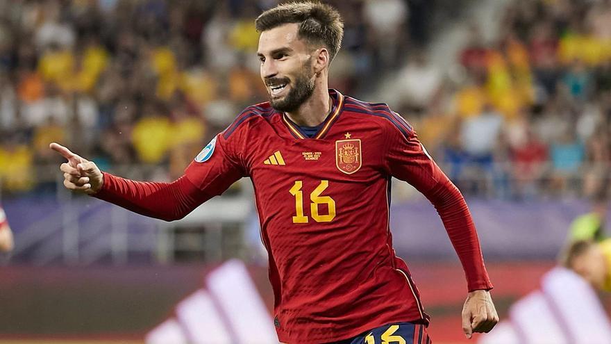 Álex Baena, del Villarreal, estará con la selección española en la Eurocopa 2024.