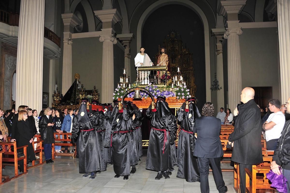 El Ecce Homo no pudo salir del templo parroquial de El Salvador a causa de la lluvia