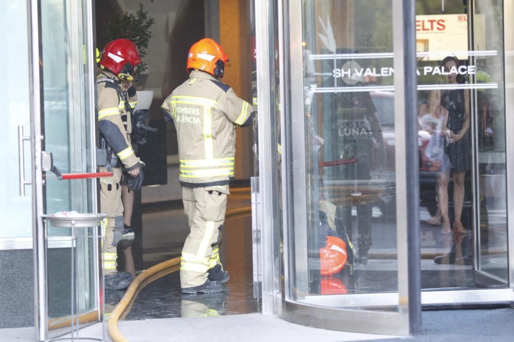 Incendio en un hotel de la Alameda en Valencia