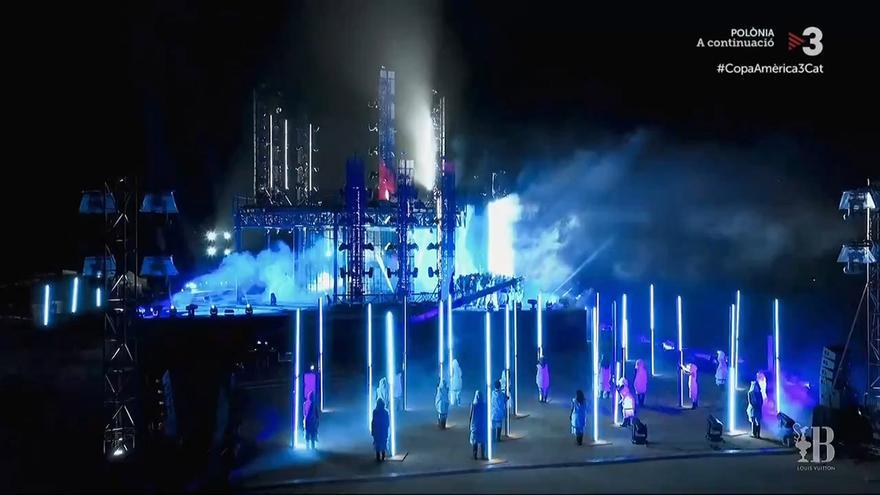 Sílvia Pérez Cruz ha creado Capitana para la  Ceremonia inaugural de la final de la Copa América de vela.