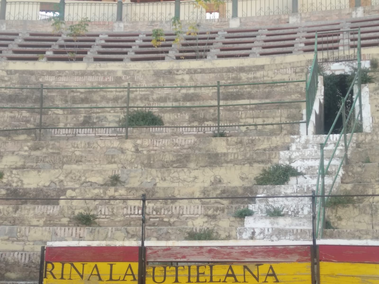 La plaza de toros de Utiel, en ruinas