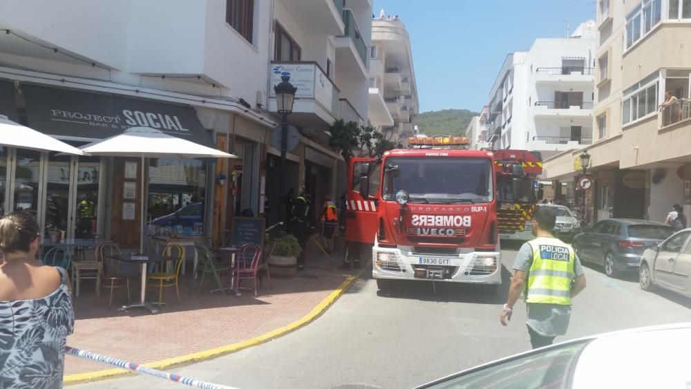 Alarma por un incendio en Santa Eulària