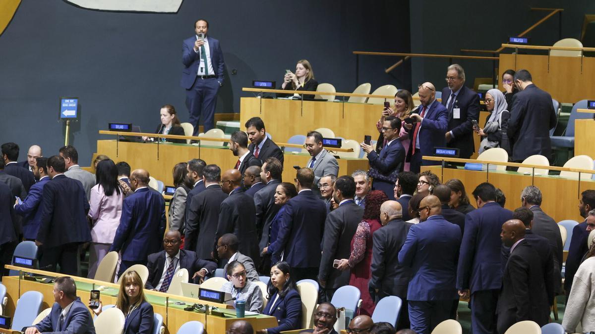 Numerosos representantes abandonan la Asamblea de la ONU durante el discurso de Netanyahu, que les llama «cobardes»
