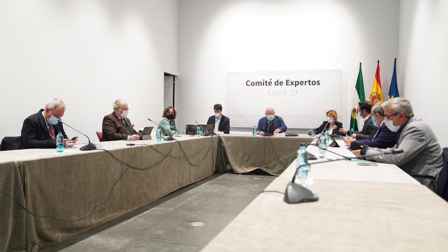 Andalucía propone el uso del certificado Covid también en la hostelería y el ocio nocturno