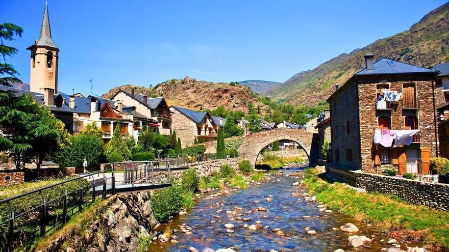 De Lleida a Seu d&#039;Urgell: la ruta perfecta para montañeros tiene 357 kilómetros, templos Patrimonio de la Humanidad y está en el Grand Tour de Catalunya