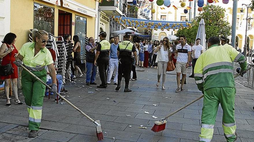 El PSOE acusa al gobierno local de querer &quot;cargarse&quot; la Feria de Día de Badajoz