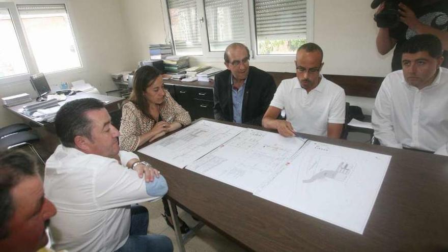 La conselleira de Medio Ambiente durante una visita ayer en la localidad lucense de Taboada.