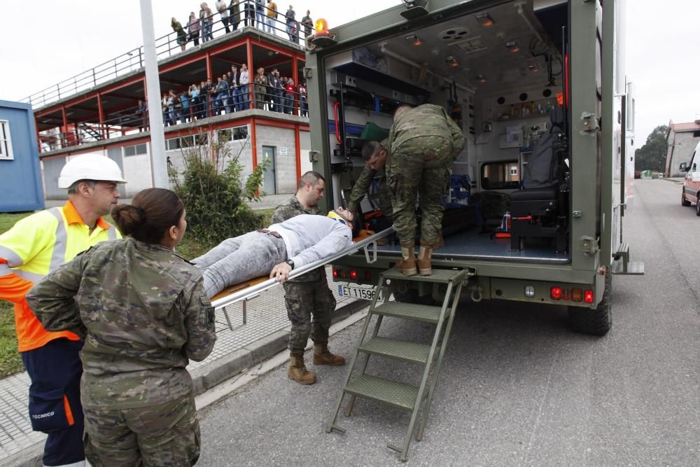 Simulacro en el centro de salvamento Jovellanos