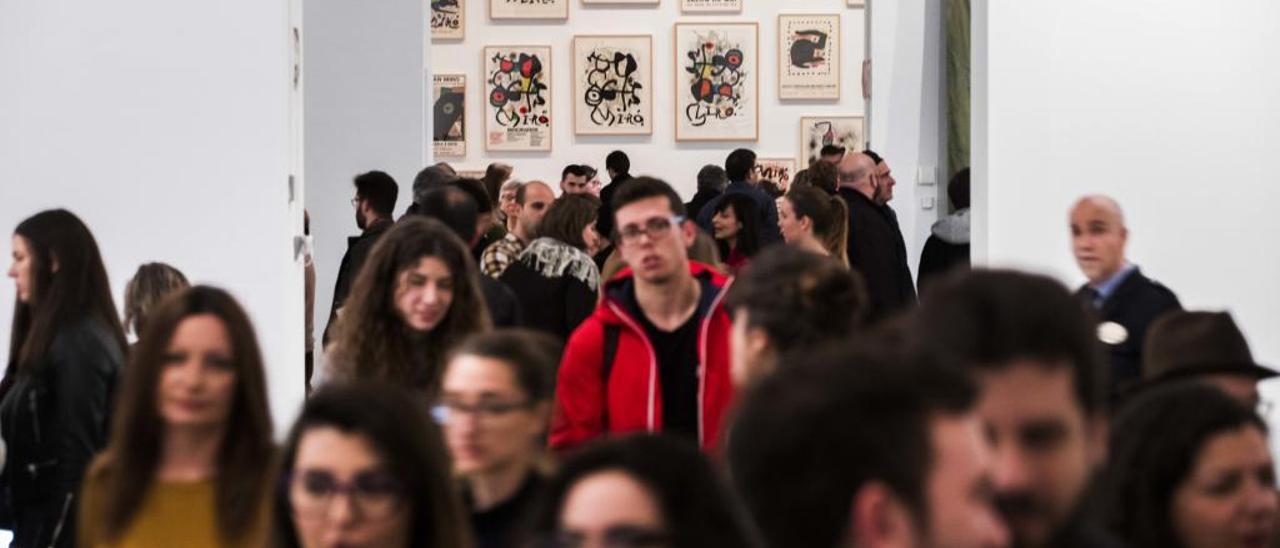 Publicó en la exposición de Joan Miró realizada por el IVAM en 2018, año en el que se incrementó el número de valencianos en los museos.