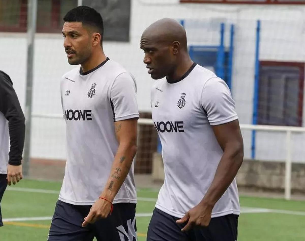 Mauro dos Santos y Babin, en el Avilés.