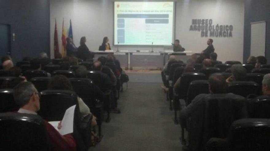 La Comisión se constituyó ayer en Murcia.