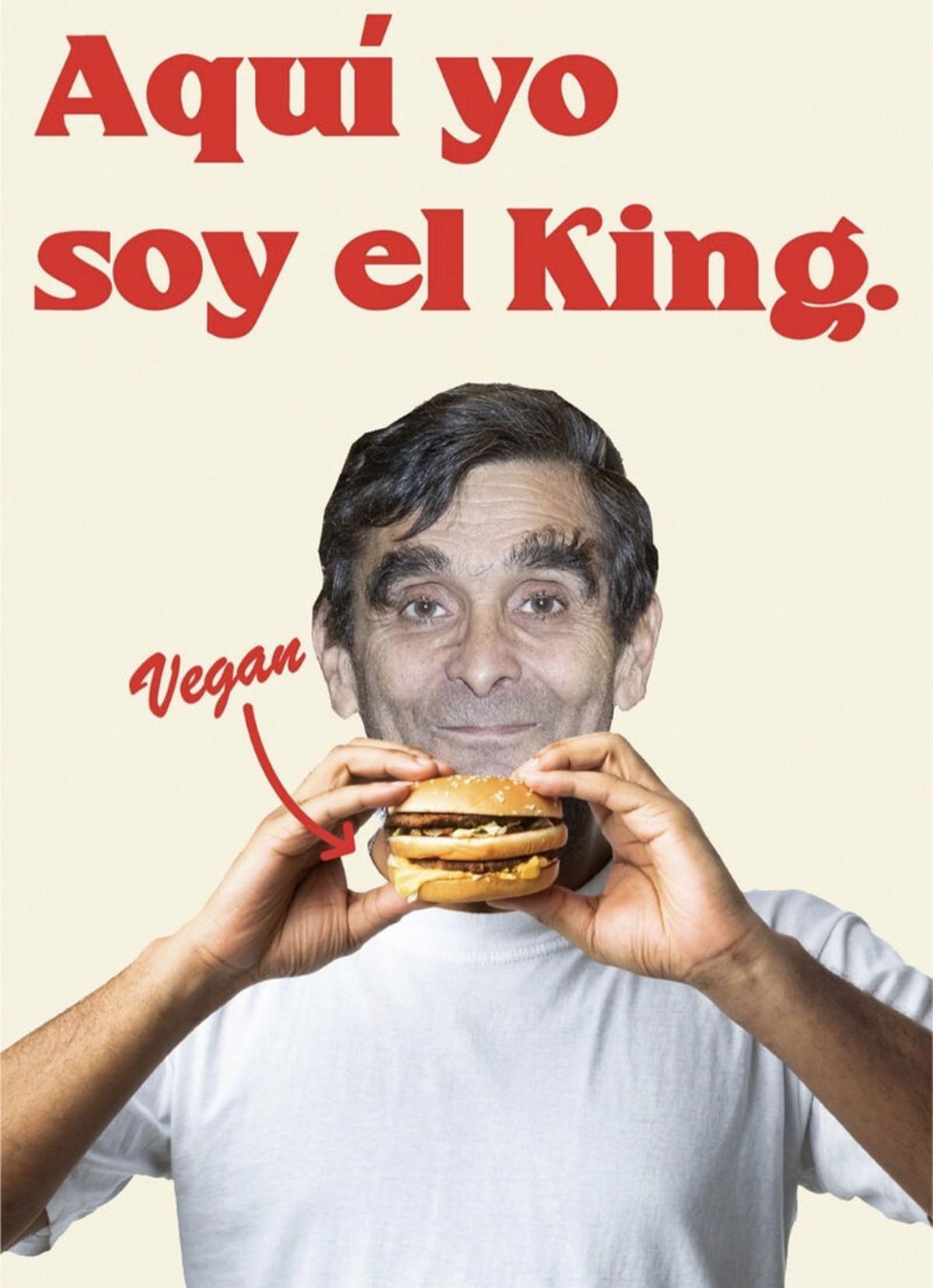 EL GRUPO TEXTIL ADOLFO DOMINGUEZ COMBATE EN LAS REDES SOCIALES EL USO DE SU LEMA LA ARRUGA ES BELLA POR PARTE DE LA CADENA DE HAMBURGUESAS BURGER KING CON LA IMAGEN DE DOMINGUEZ COMIENDO UNA HAMBURGUESA Y EL MENSAJE AQUI SOY YO EL KING.