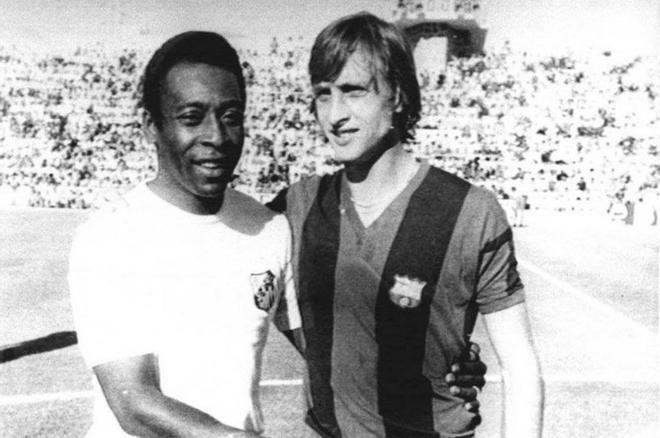 Johan Cruyff con Pelé en el Trofeo Ramon de Carranza 74/75 entre el Santos y el FC Barcelona.