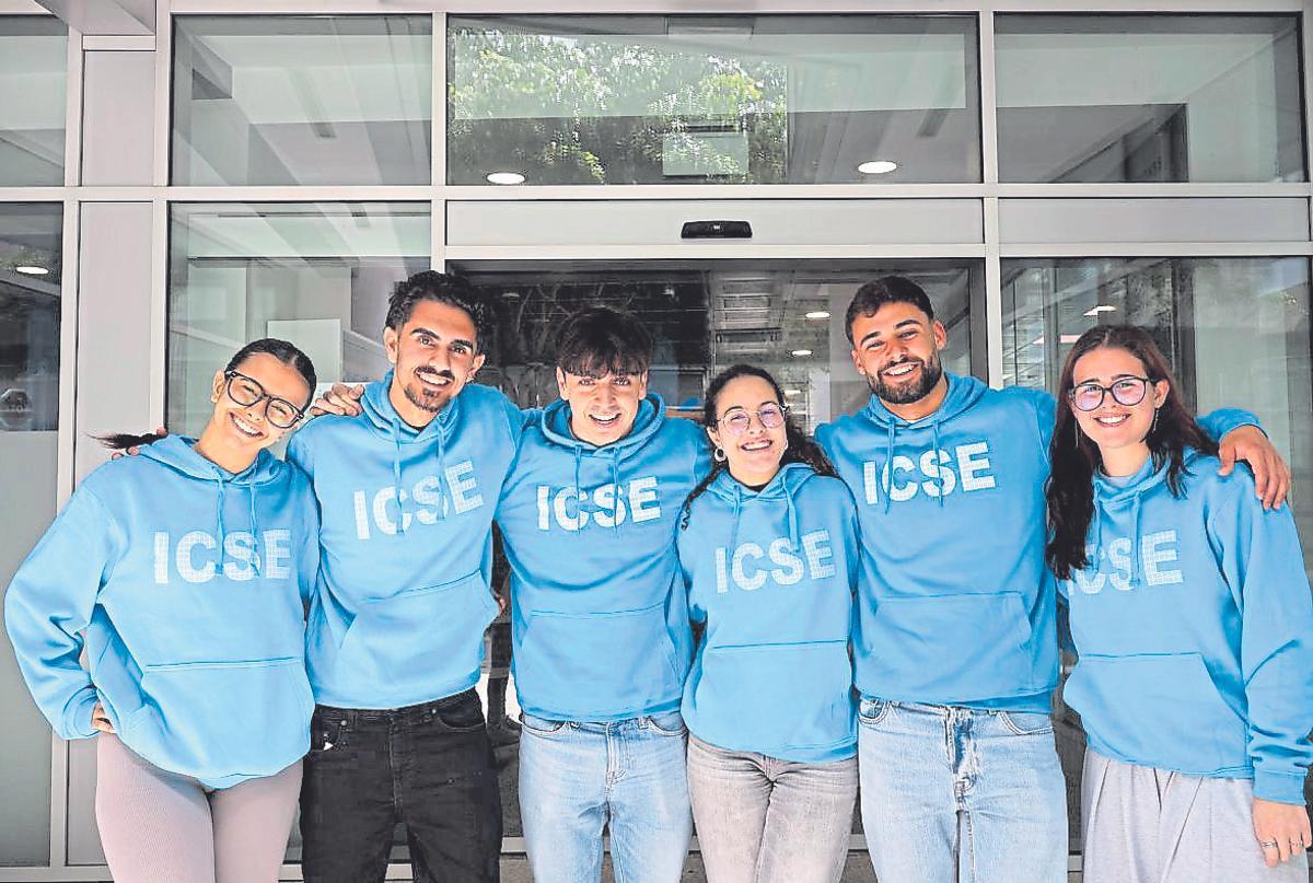 Estudiantes de ICSE.