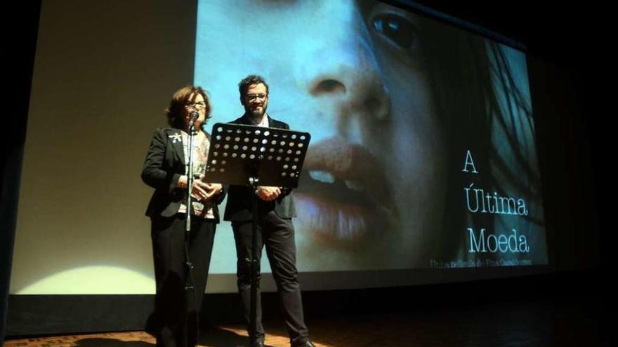 Fina Casalderrey presenta su cortometraje en el Teatro Principal. // Rafa Vázquez