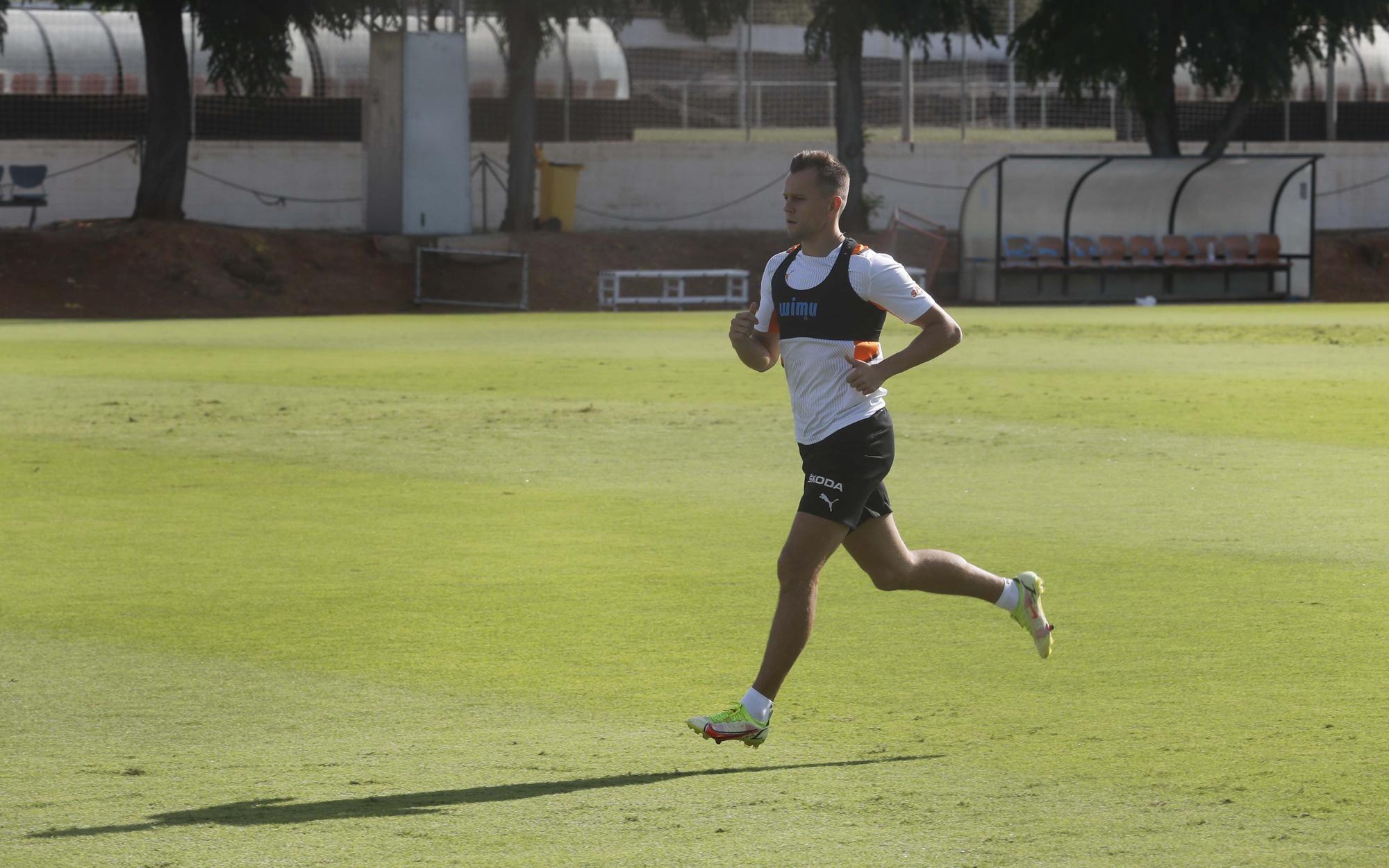 Entrenamiento del Valencia previo al partido frente al Sevilla