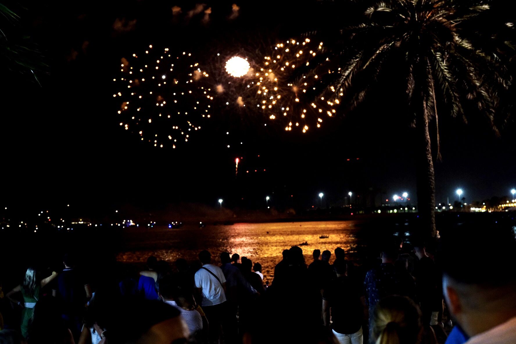 Los fuegos artificiales dan la bienvenida a la Feria de Málaga 2022