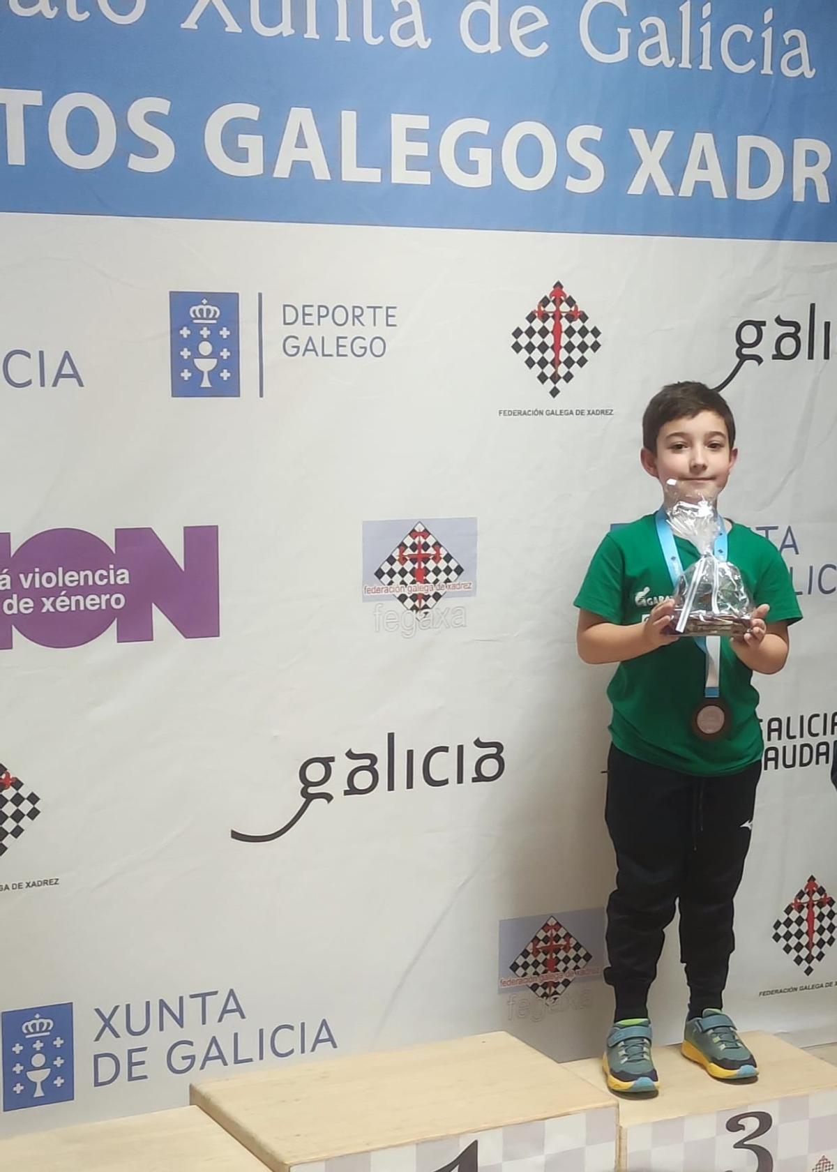 Roi en el podio del Campeonato Gallego de Ajedrez, en el que obtuvo el tercer puesto